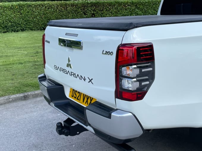 2025 Mitsubishi L200