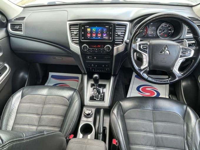 2025 Mitsubishi L200