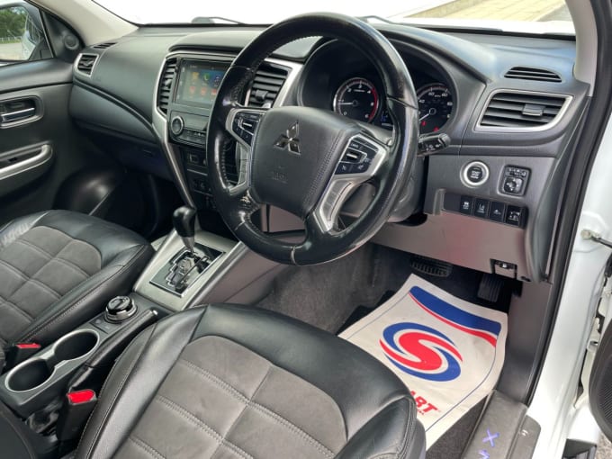 2025 Mitsubishi L200