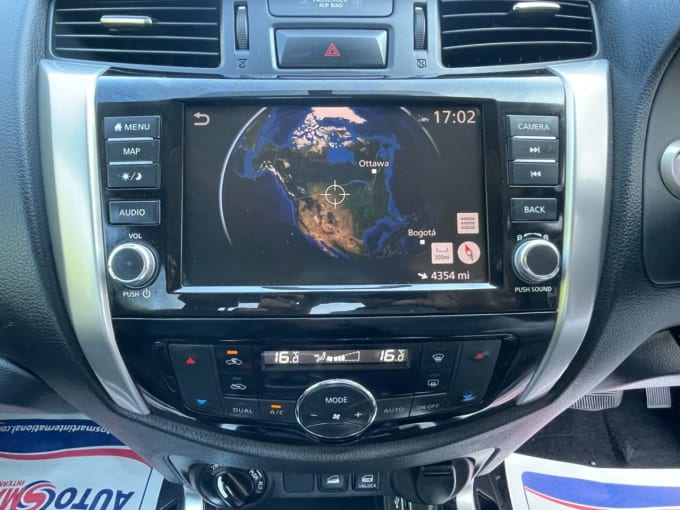2025 Nissan Navara