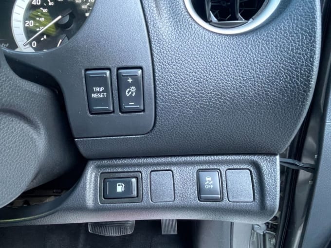 2025 Nissan Navara