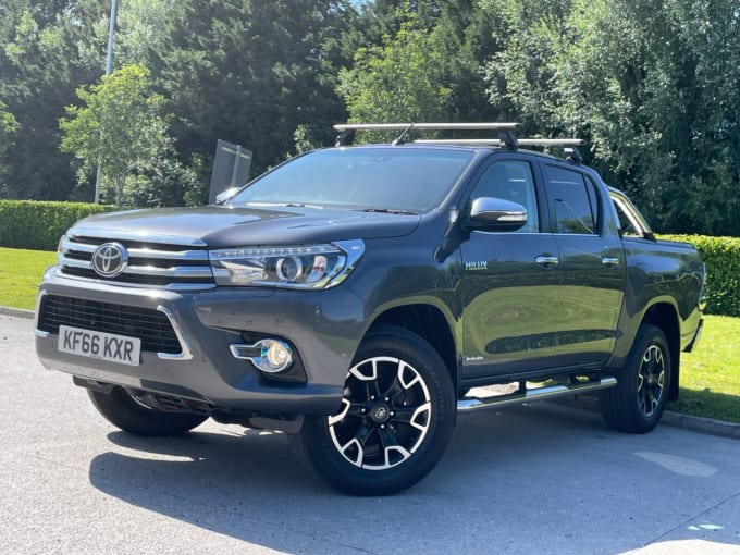 2025 Toyota Hi-lux