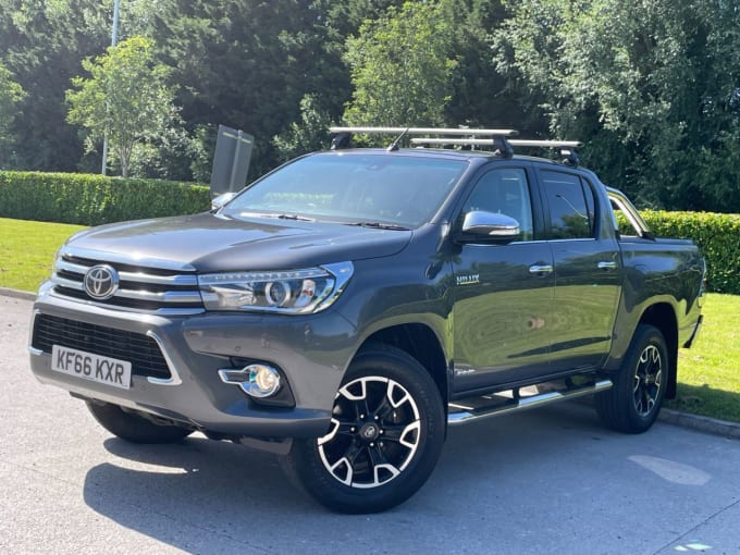 2025 Toyota Hi-lux
