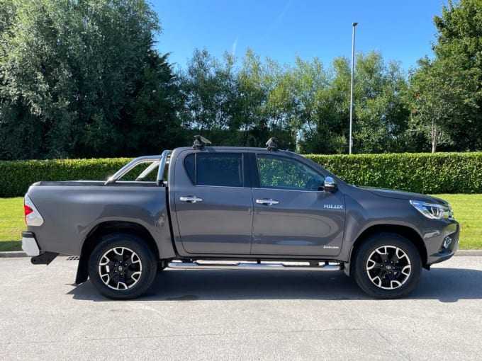 2025 Toyota Hi-lux