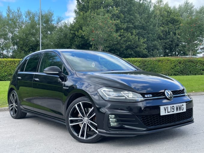 2025 Volkswagen Golf