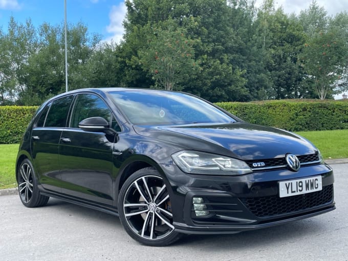 2025 Volkswagen Golf