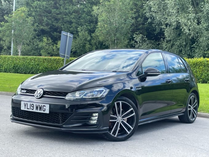 2025 Volkswagen Golf