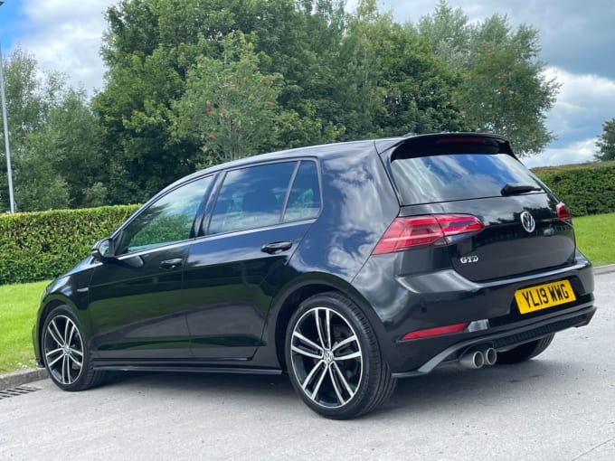 2025 Volkswagen Golf