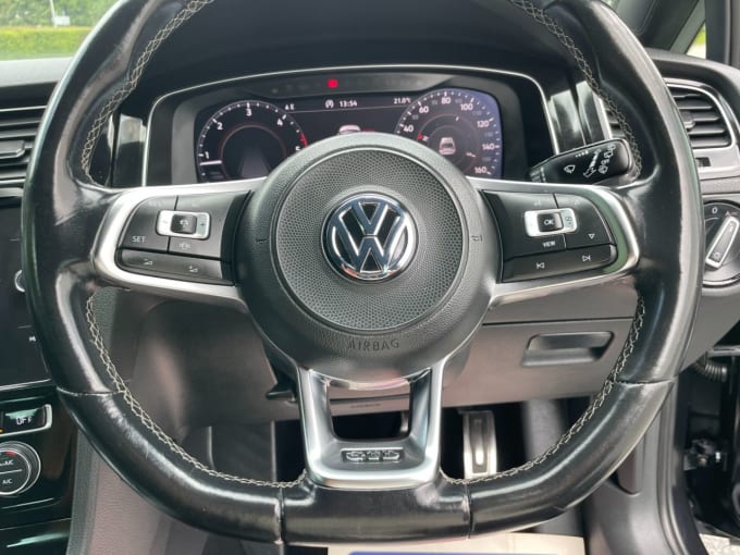 2025 Volkswagen Golf