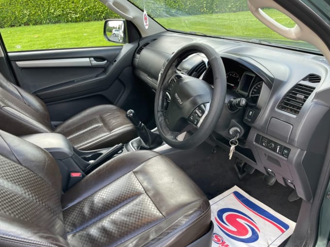 2025 Isuzu D-max