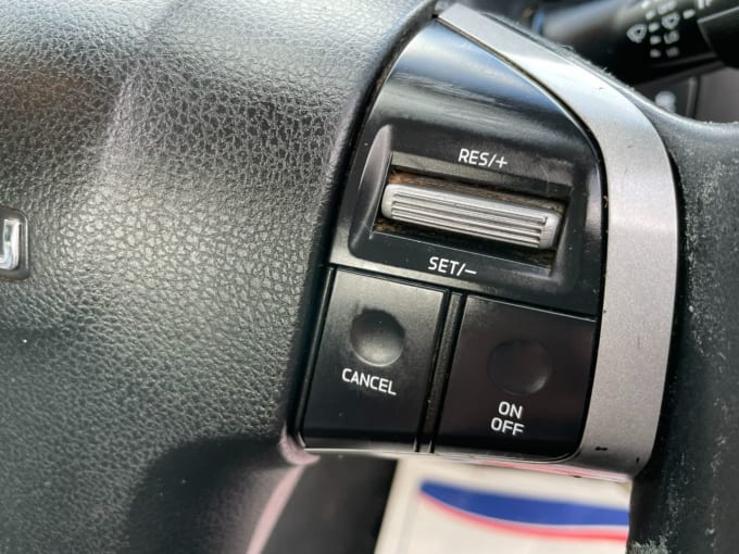 2025 Isuzu D-max
