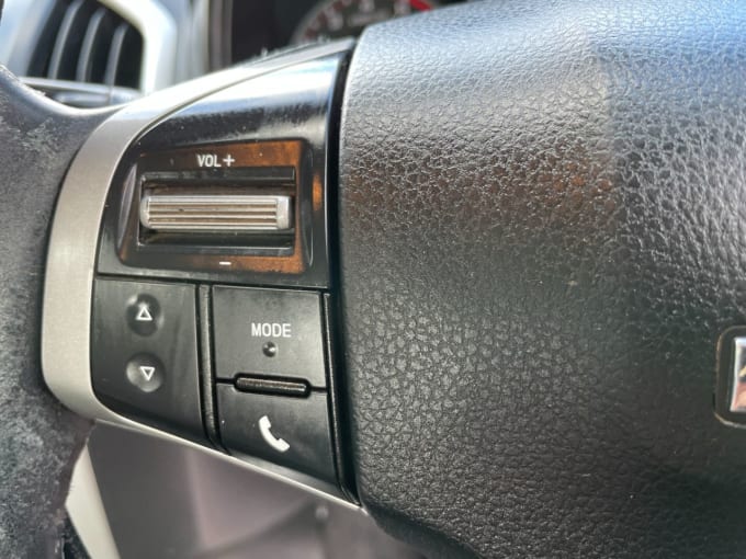 2025 Isuzu D-max