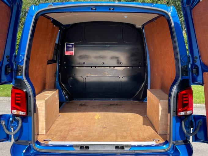 2025 Volkswagen Transporter
