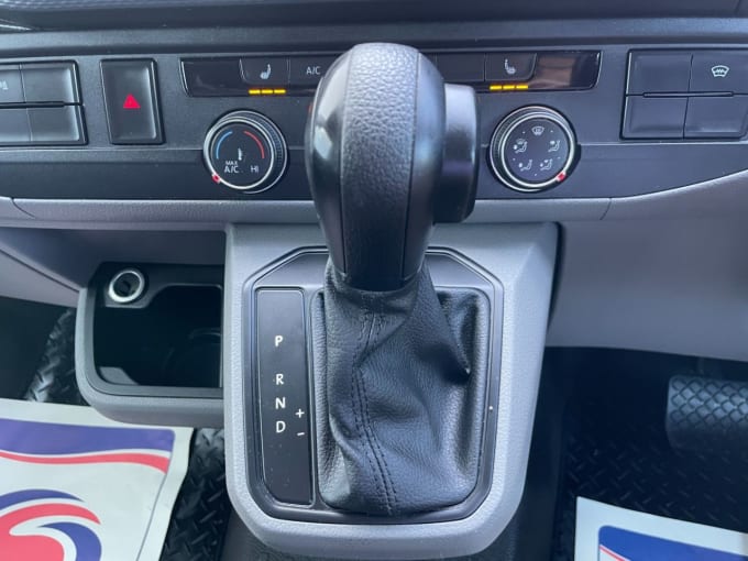 2025 Volkswagen Transporter