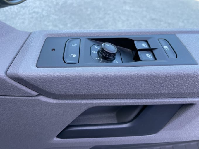 2025 Volkswagen Transporter