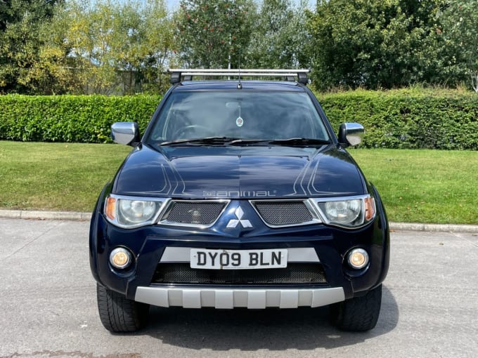 2025 Mitsubishi L200
