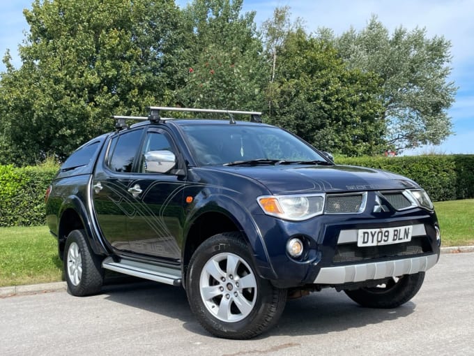 2025 Mitsubishi L200