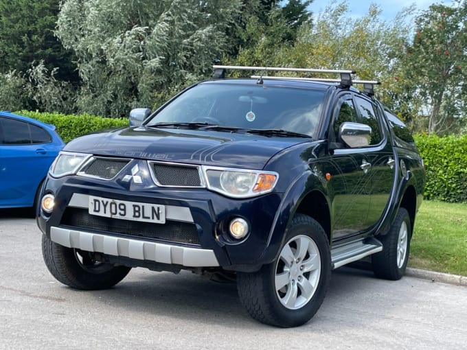 2025 Mitsubishi L200