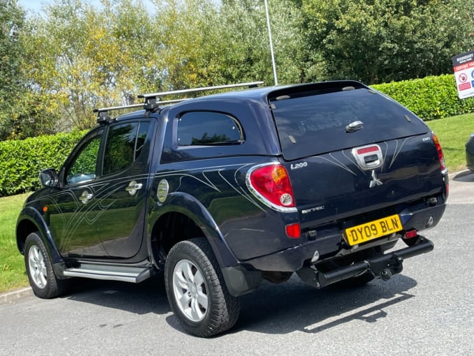 2025 Mitsubishi L200