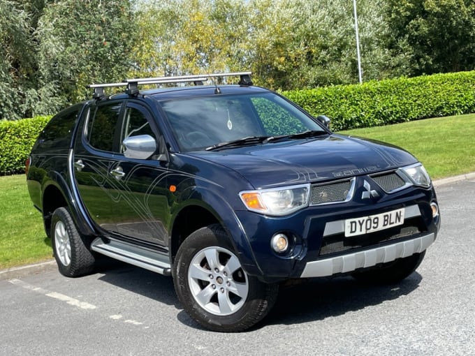 2025 Mitsubishi L200