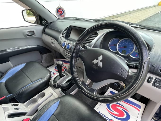 2025 Mitsubishi L200