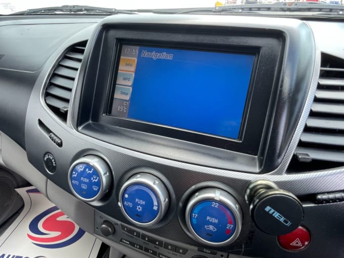 2025 Mitsubishi L200