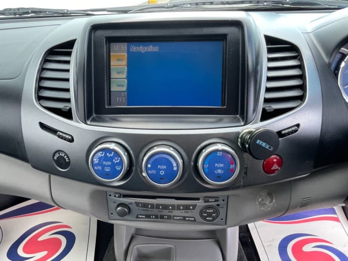 2025 Mitsubishi L200