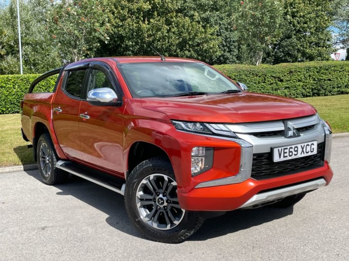 2025 Mitsubishi L200