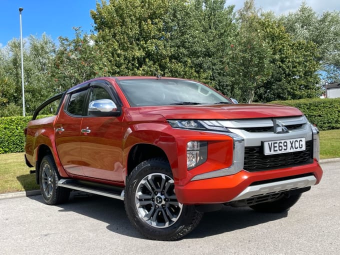2025 Mitsubishi L200