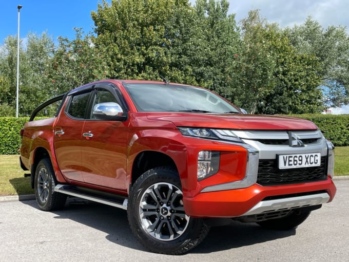 2025 Mitsubishi L200