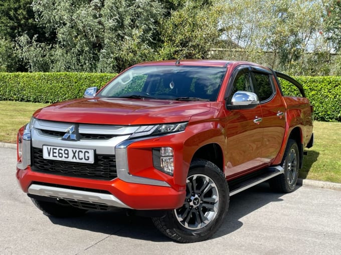 2025 Mitsubishi L200