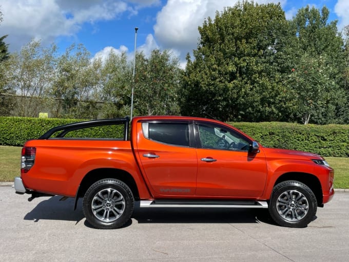 2025 Mitsubishi L200