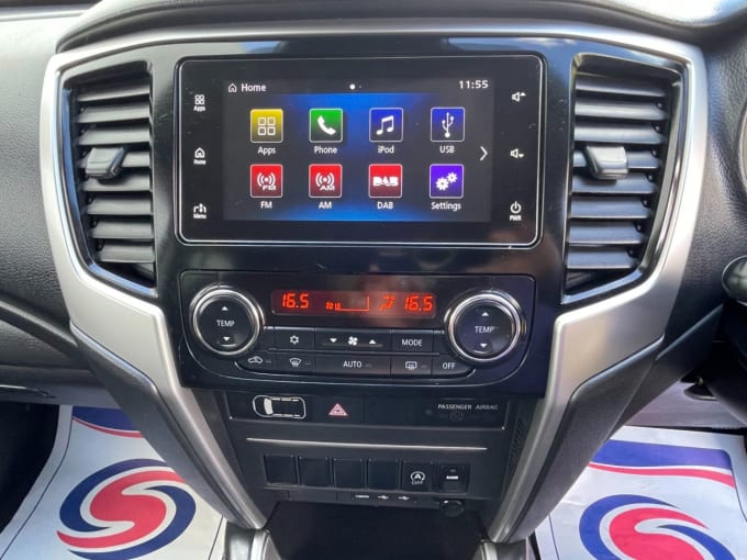 2025 Mitsubishi L200