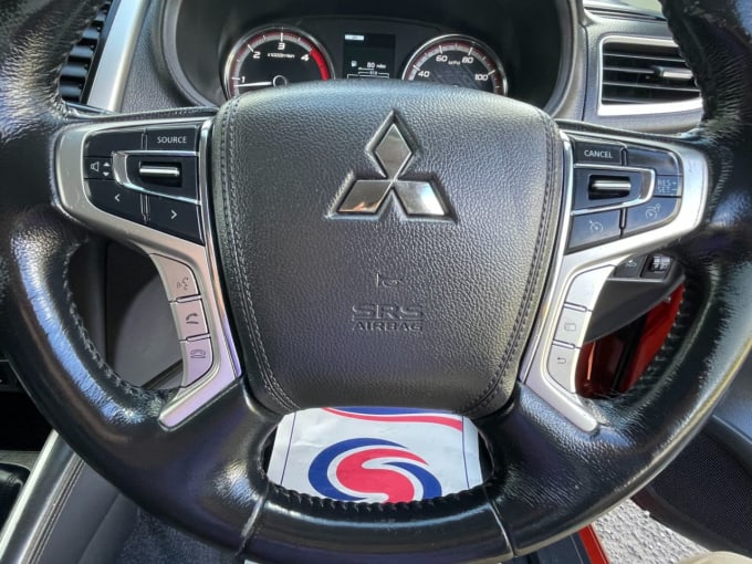 2025 Mitsubishi L200