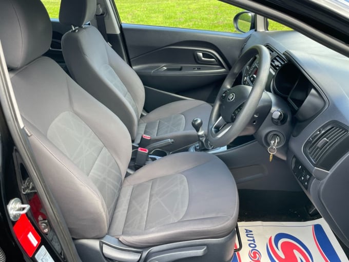 2025 Kia Rio