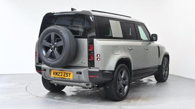 2024 Land Rover Defender 110