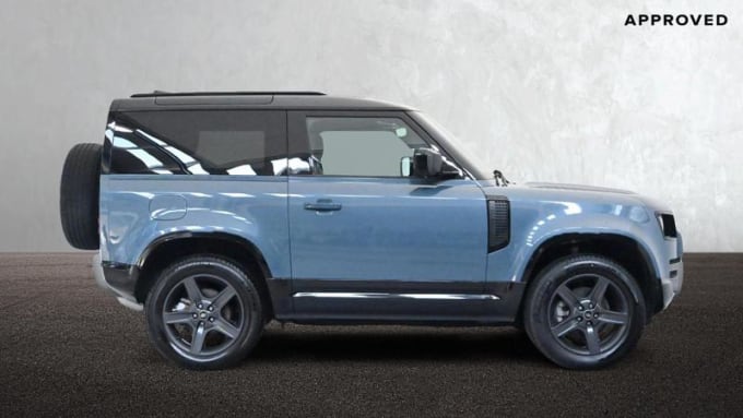 2024 Land Rover Defender 90