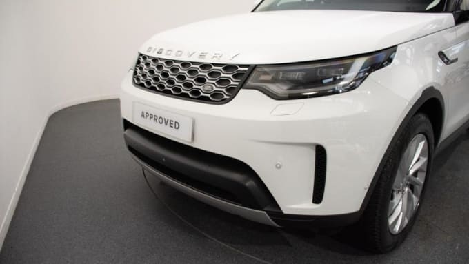 2025 Land Rover Discovery