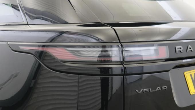 2025 Land Rover Range Rover Velar