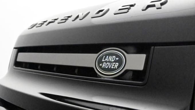 2024 Land Rover Defender 90