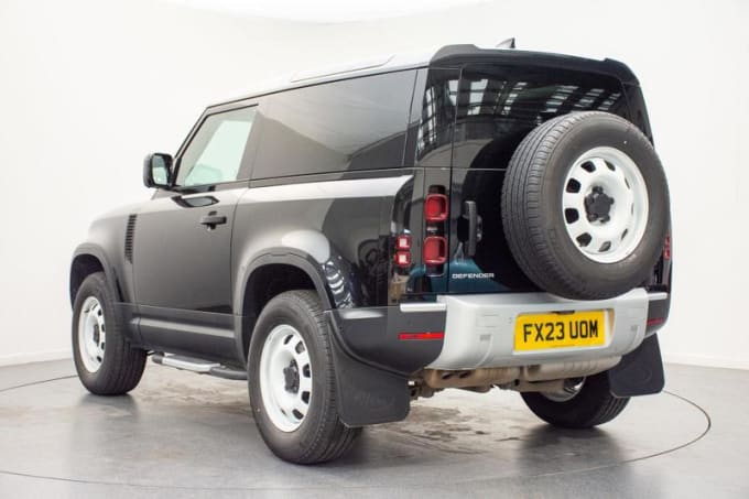 2024 Land Rover Defender 90