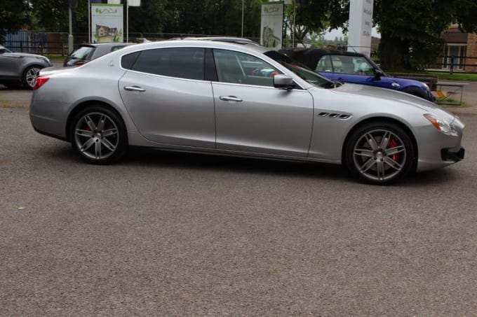 2024 Maserati Quattroporte