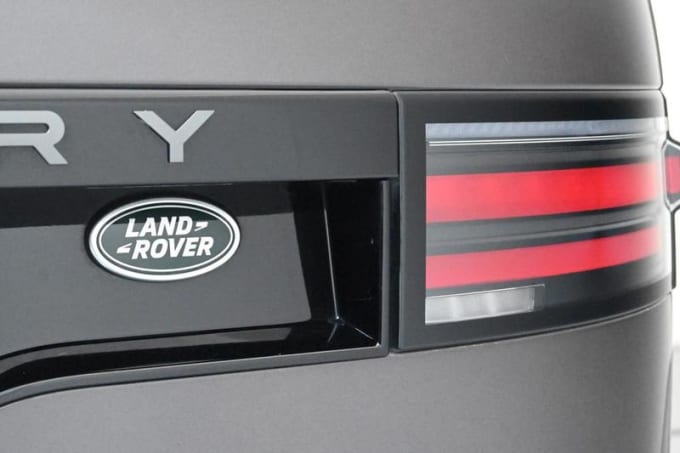 2024 Land Rover Discovery