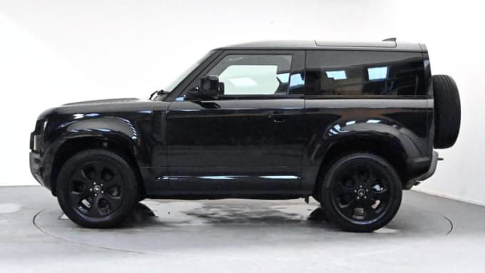 2024 Land Rover Defender 90