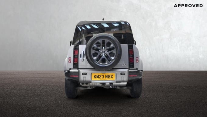 2024 Land Rover Defender 90