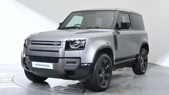 2024 Land Rover Defender 90