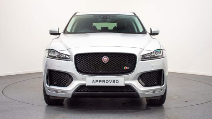 2024 Jaguar F-pace