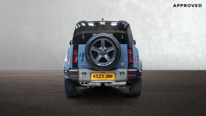 2024 Land Rover Defender 90