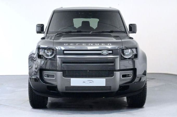 2024 Land Rover Defender 130