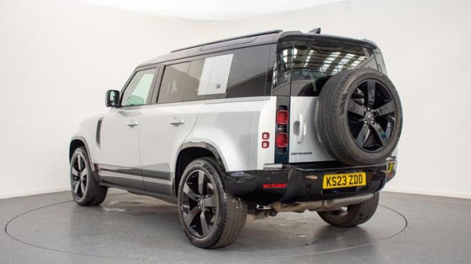 2024 Land Rover Defender 110